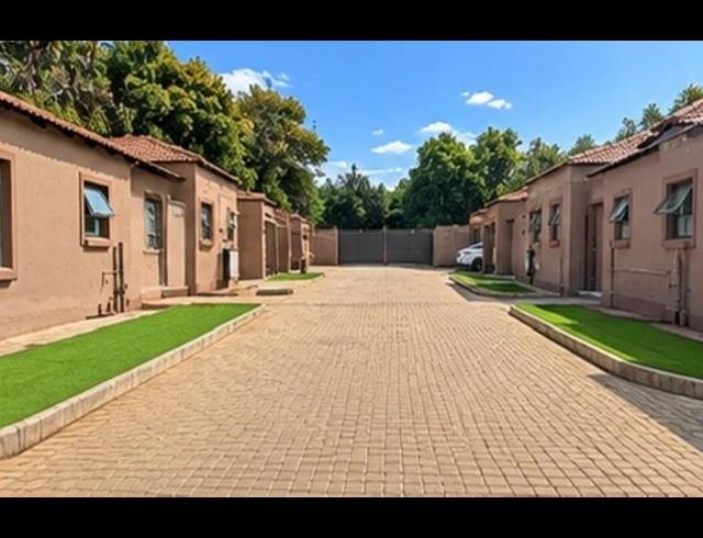 3 BEDROOM TOWNHOUSE FOR SALE IN ANNLIN
